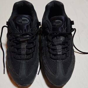 Nike Women's Black Sneakers